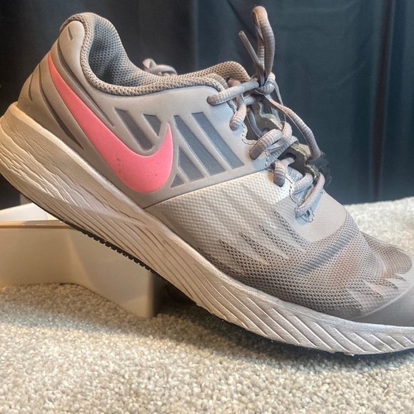Nike Star Runner Mesh Sneakers 💕 - Picture 1 of 9